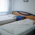 Ξενοδοχείο Long